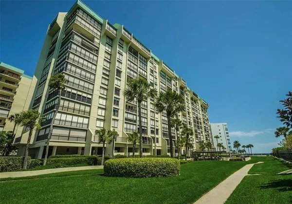 a view of a large building