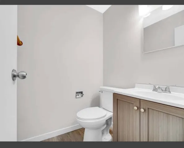 $2,400 | 1765 Short Avenue, Streamwood, IL 60107