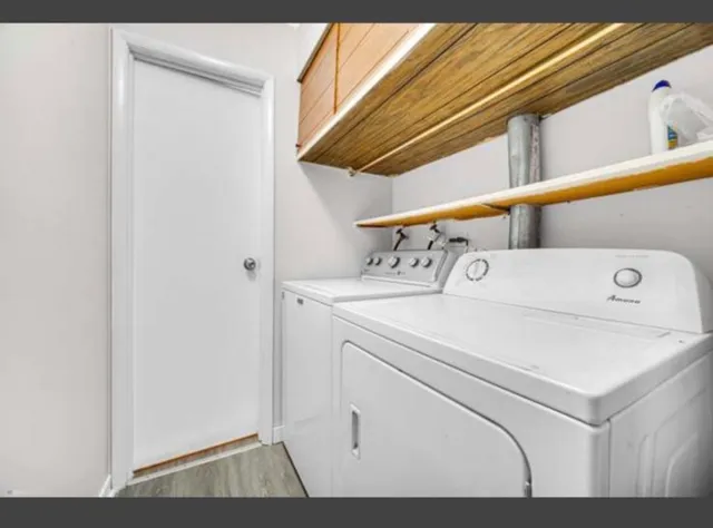 $2,400 | 1765 Short Avenue, Streamwood, IL 60107