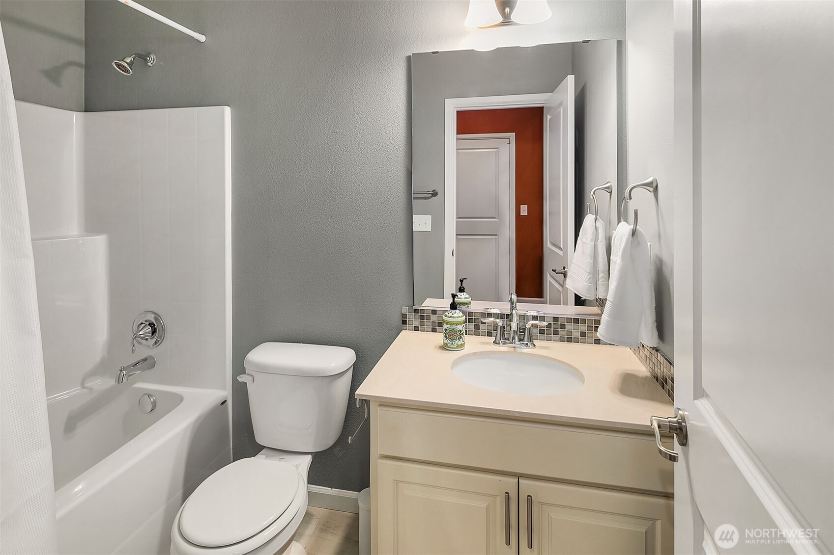 3908 187th Place Southeast Bothell, WA 98012 - Photo 12 of 26 Gallery Image 12