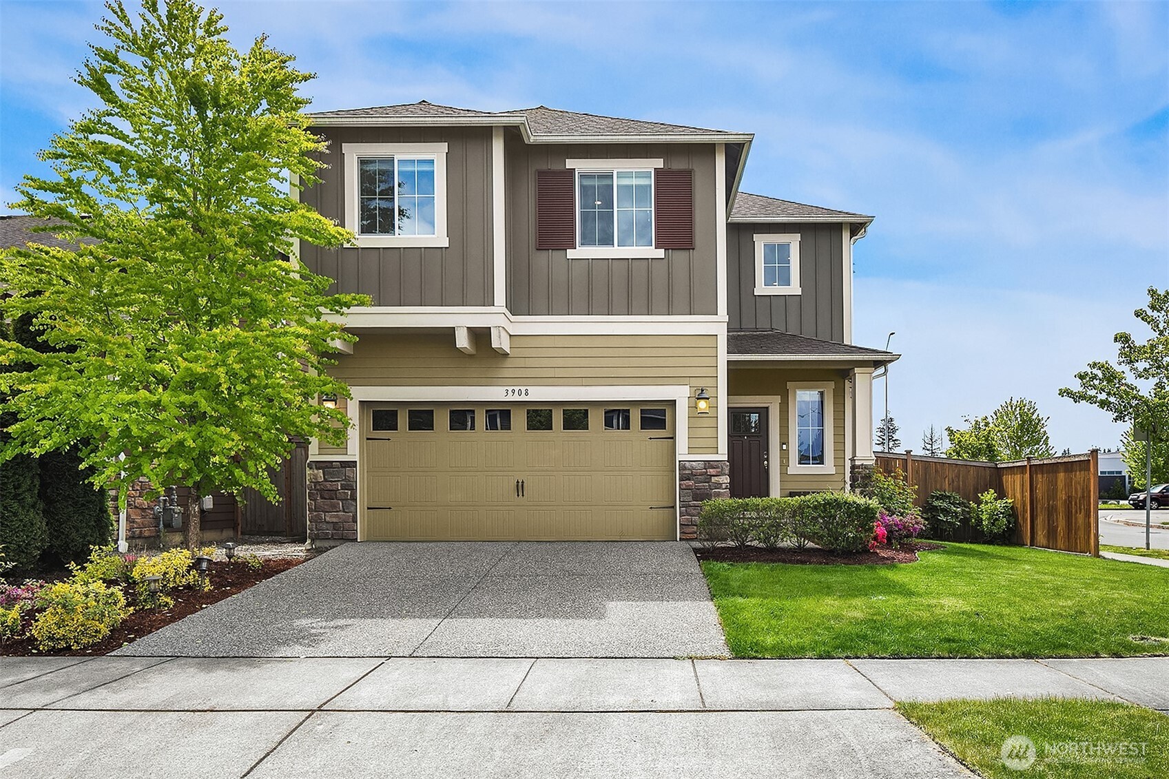 3908 187th Place Southeast Bothell, WA 98012 - Photo 2 of 26 Gallery Image 2