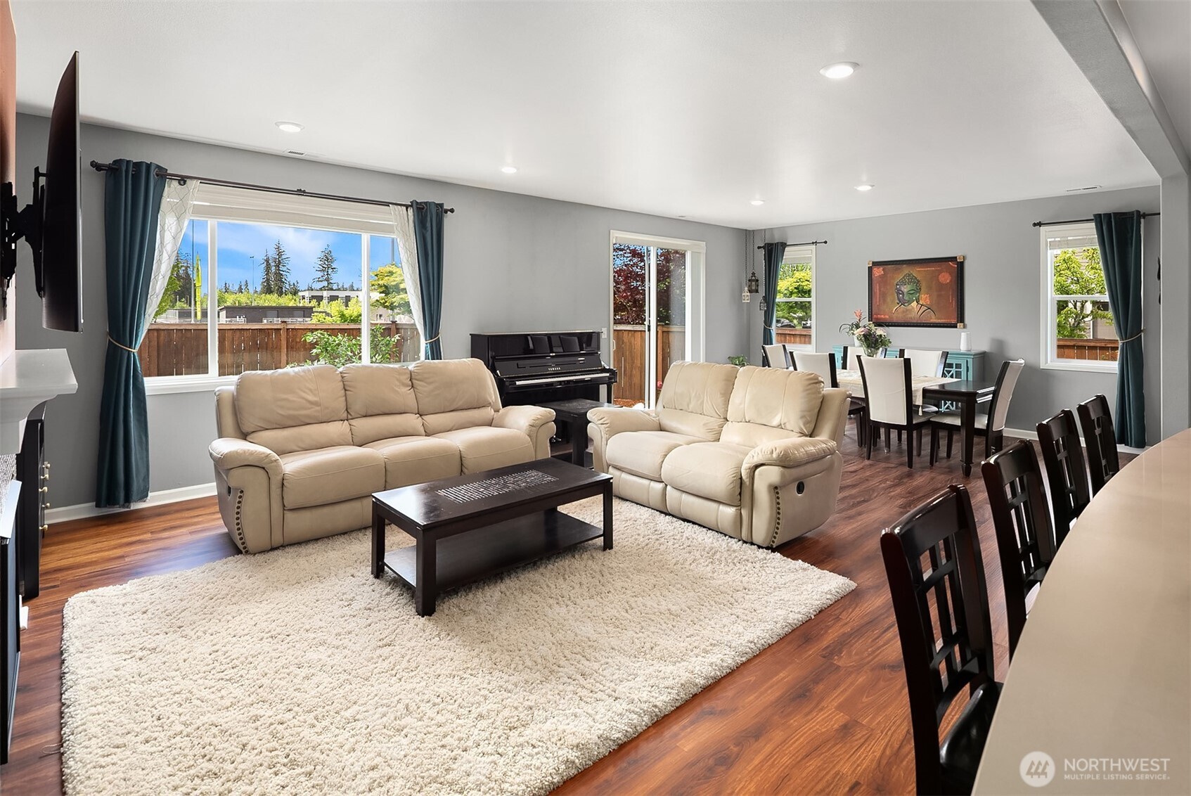 3908 187th Place Southeast Bothell, WA 98012 - Photo 3 of 26 Gallery Image 3