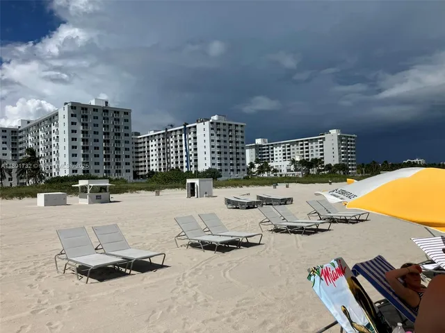 $465,000 | 335 Ocean Drive, Unit 306, Miami Beach, FL 33139