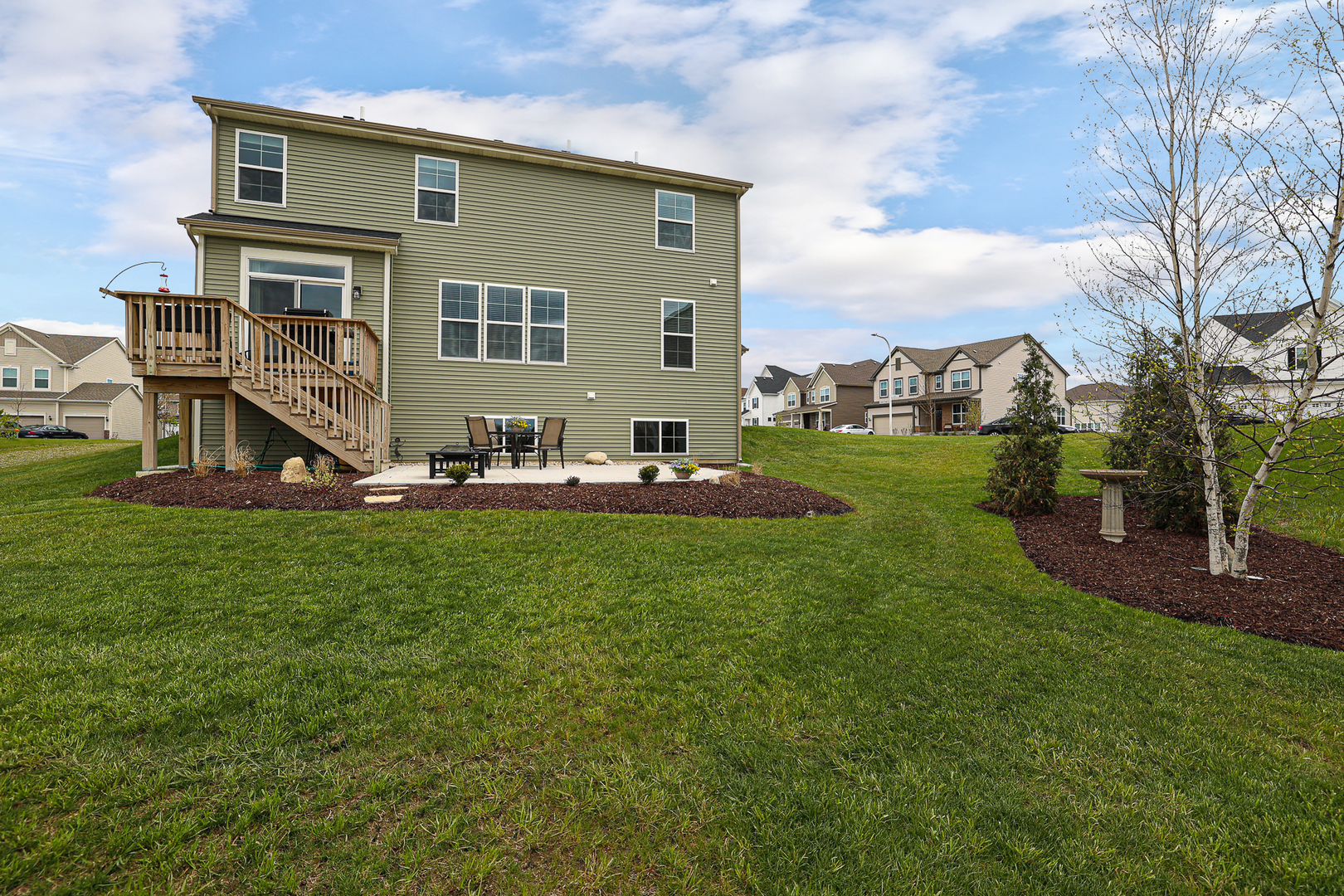 216 North Barry Road South Elgin, IL 60177 - Photo 40 of 50 a view of an house with backyard space and balcony