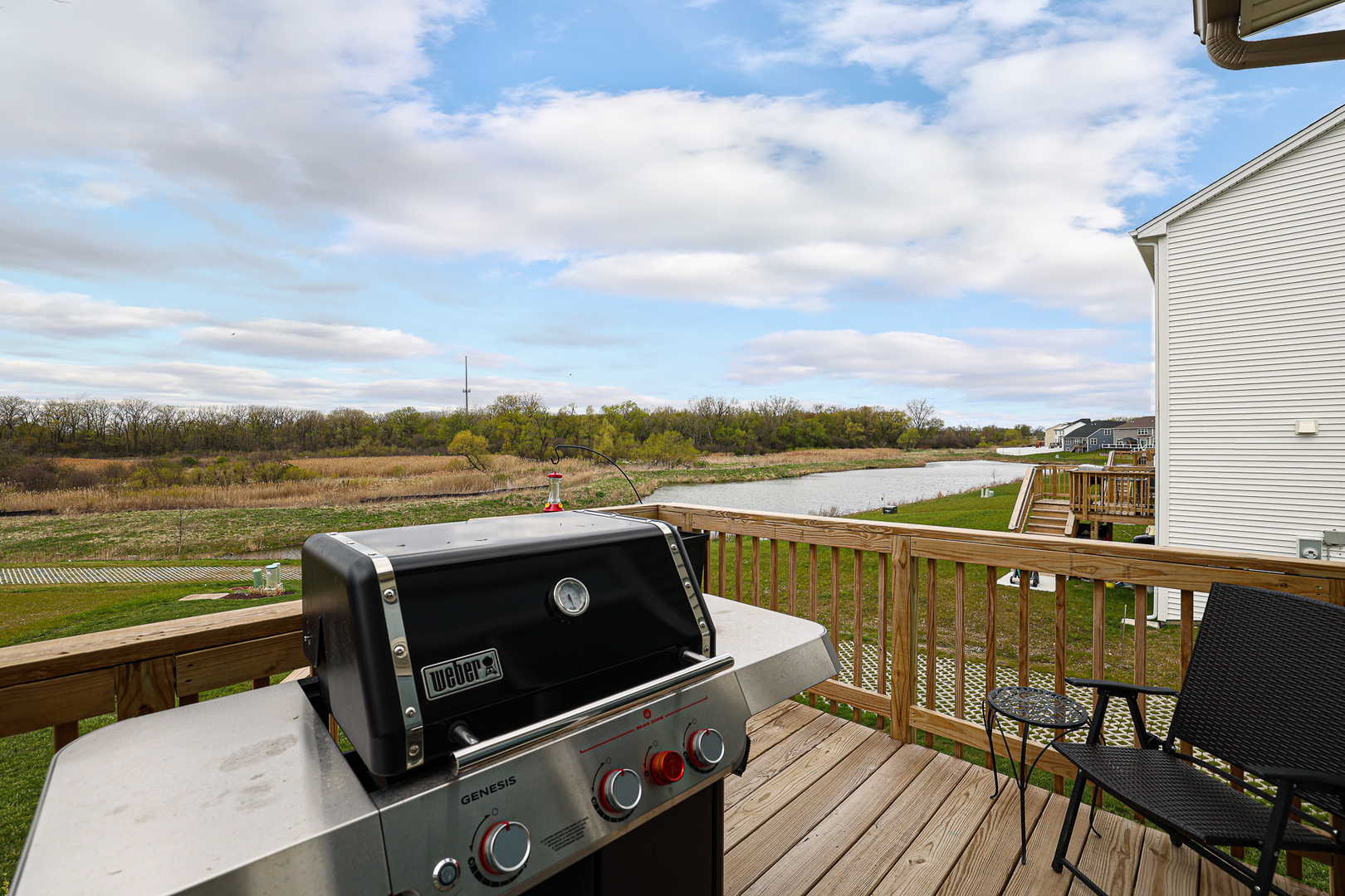 216 North Barry Road South Elgin, IL 60177 - Photo 42 of 50 a view of a balcony with wooden floor and city view