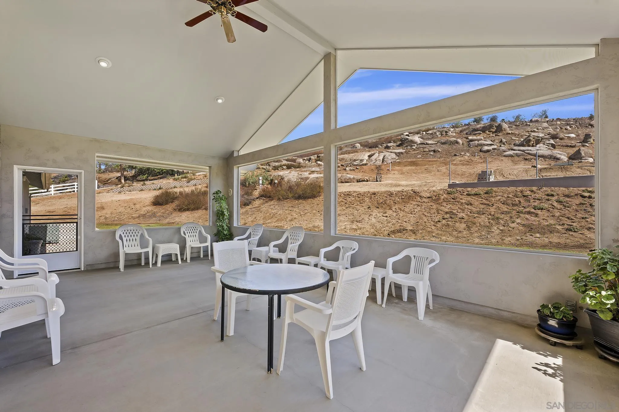 532 Amigos Road Ramona, CA 92065 - Photo 32 of 51 Gallery Image 32