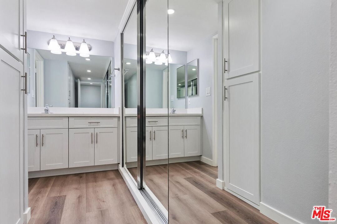 29239 Heathercliff Road, Unit 12 Malibu, CA 90265 - Photo 14 of 21