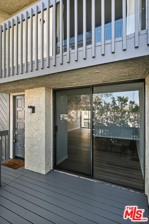 29239 Heathercliff Road, Unit 12 Malibu, CA 90265 - Photo 4 of 21