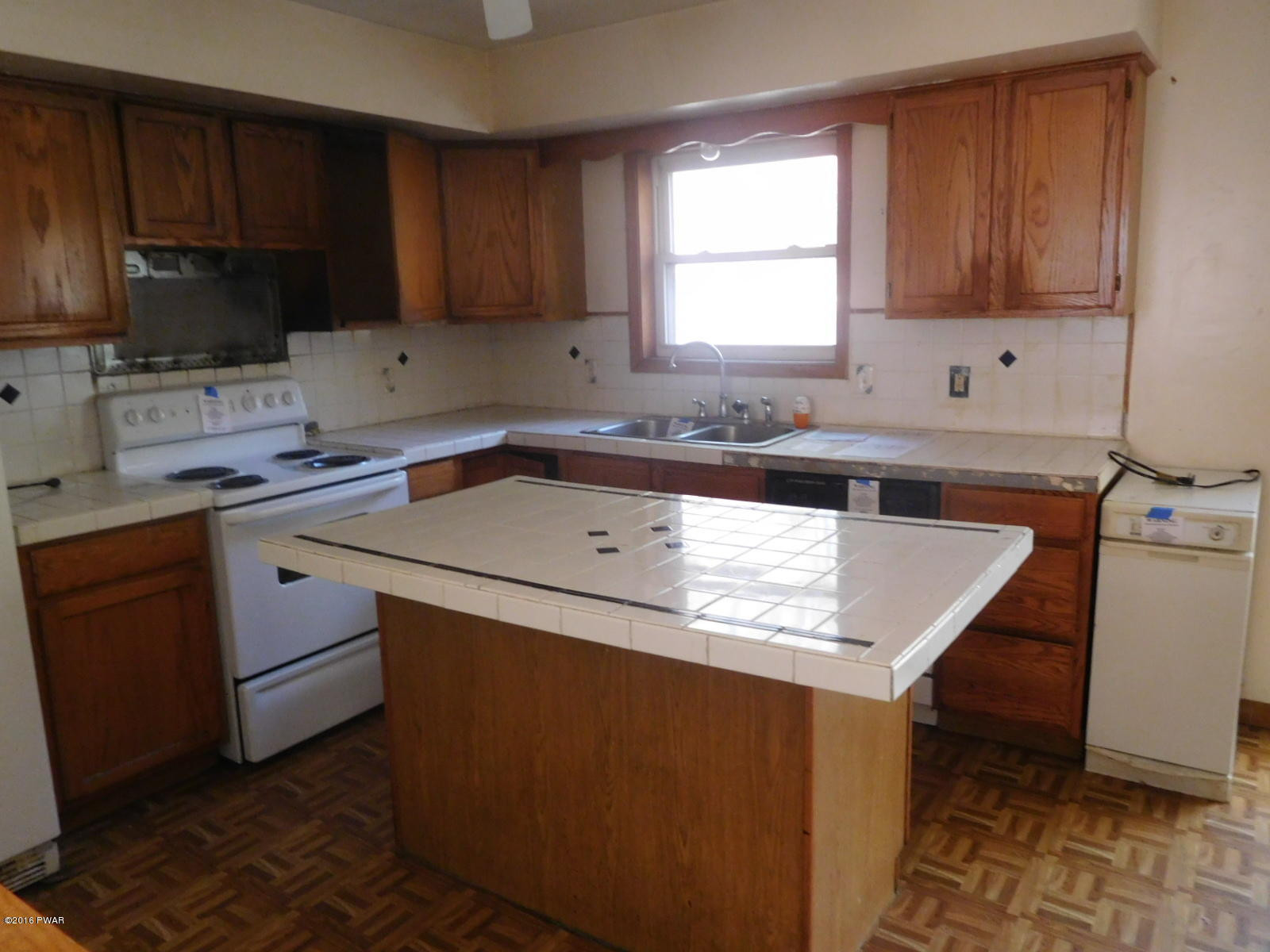 1288 Pine Ridge Bushkill, PA 18324 - Photo 9 of 25