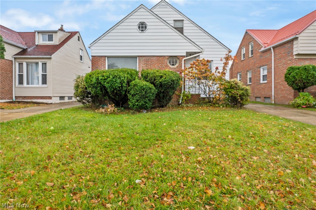 4066 Stonehaven Road Cleveland, OH 44121 - Photo 1 of 21