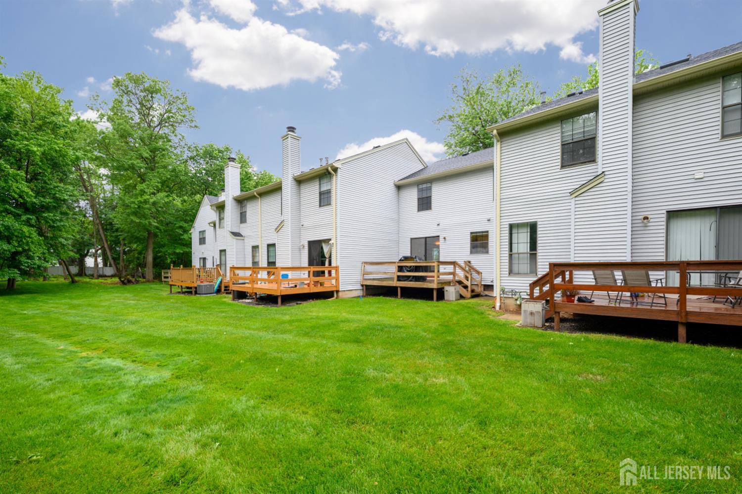 1004 Timber Oaks Road, Unit 4 Edison, NJ 08820 - Photo 30 of 34