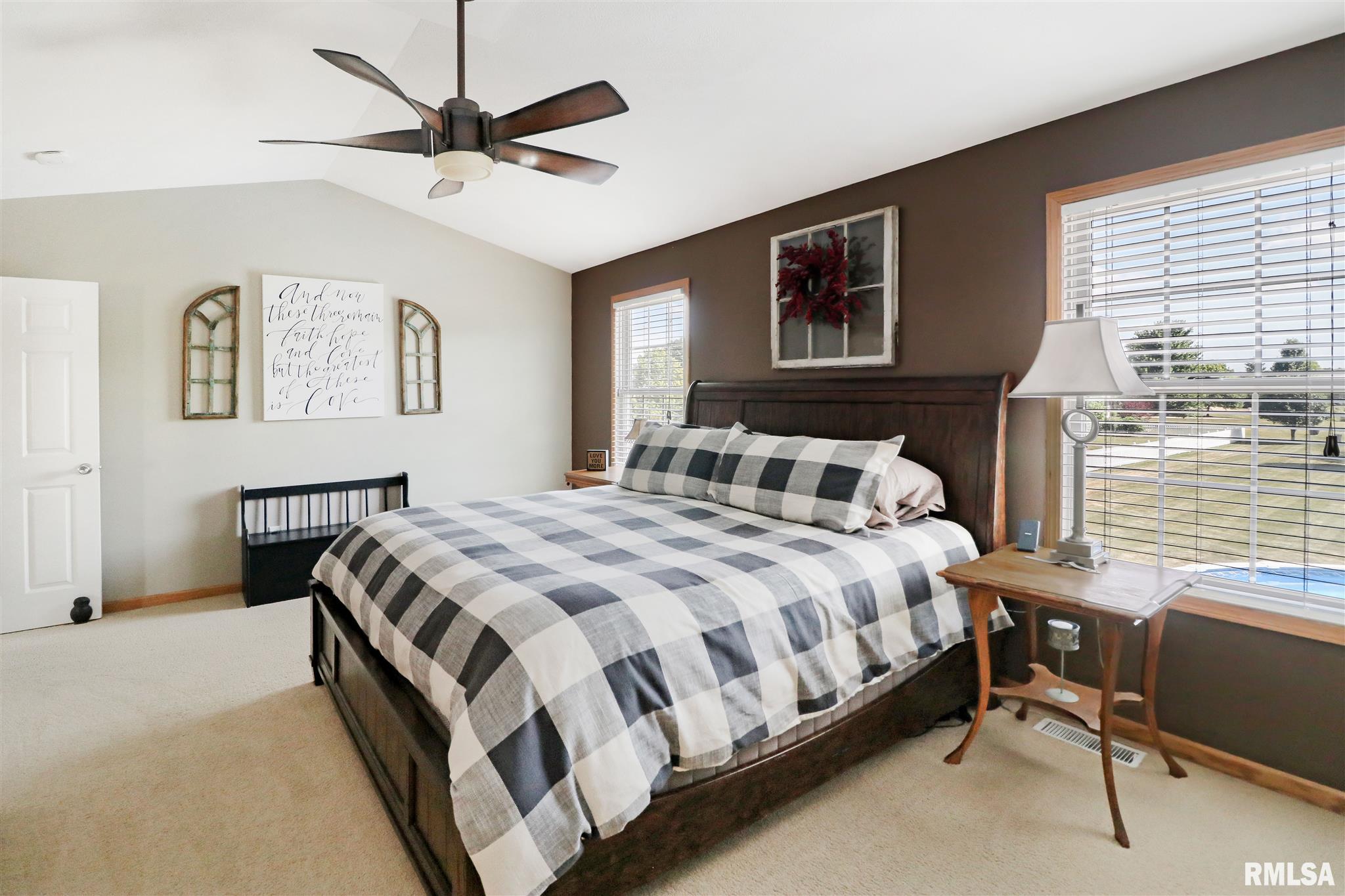 1606 Sycamore Washington, IL 61571 - Photo 17 of 38 Gallery Image 17