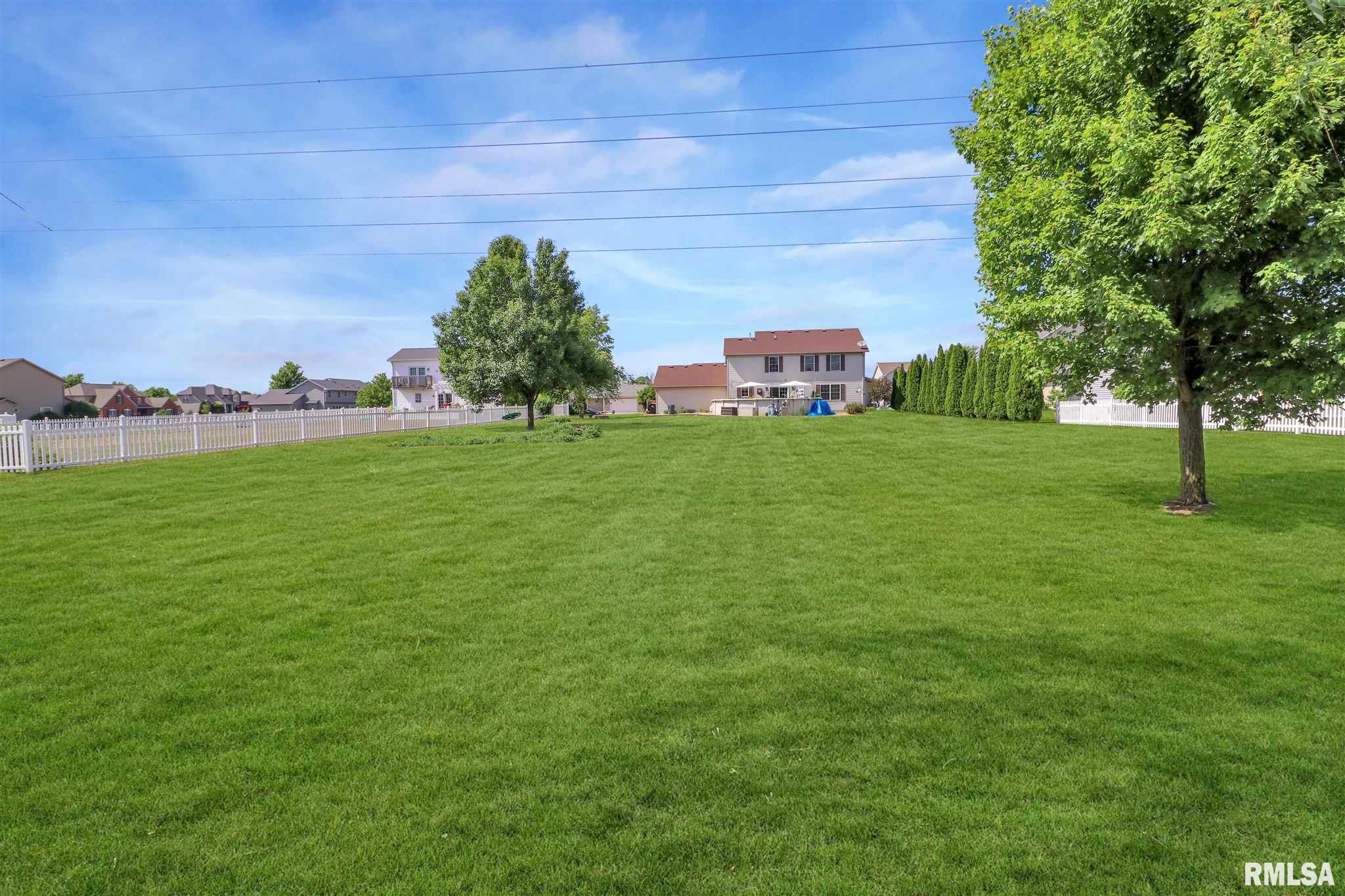 1606 Sycamore Washington, IL 61571 - Photo 37 of 38 Gallery Image 37