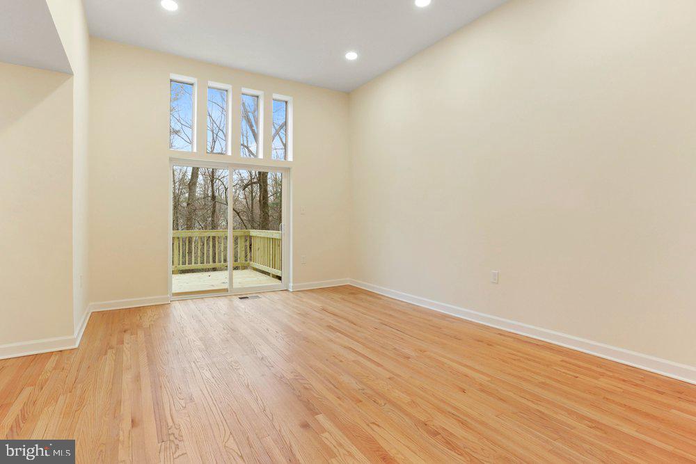1565 Inlet Court Reston, VA 20190 - Photo 12 of 52