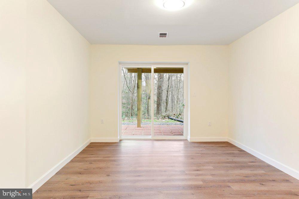 1565 Inlet Court Reston, VA 20190 - Photo 28 of 52
