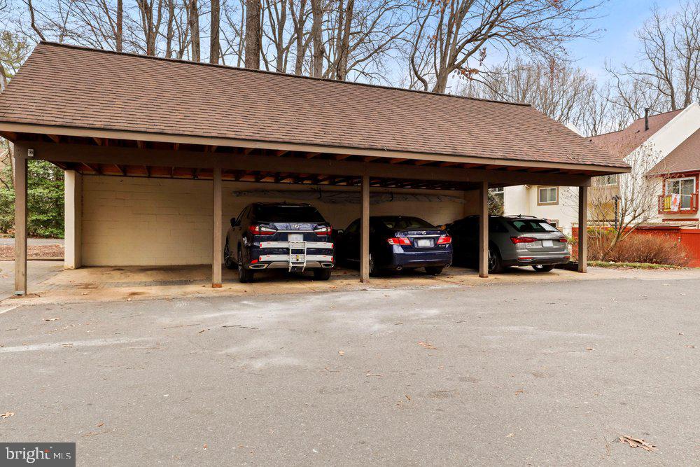 1565 Inlet Court Reston, VA 20190 - Photo 40 of 52