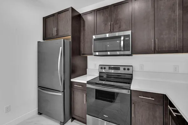 $3,625 | 6947 Pines Circle, Unit 21, Coconut Creek, FL 33073