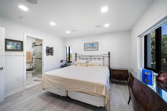 $799,900 | 2692 Southwest 31st Avenue, Miami, FL 33133