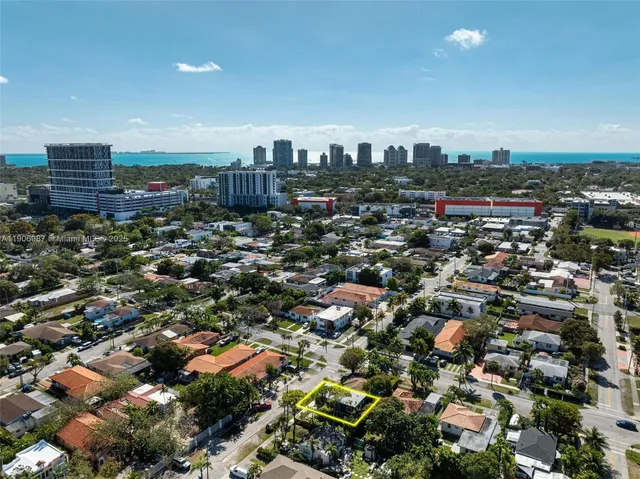 $799,900 | 2692 Southwest 31st Avenue, Miami, FL 33133