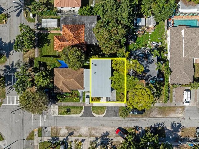 $799,900 | 2692 Southwest 31st Avenue, Miami, FL 33133