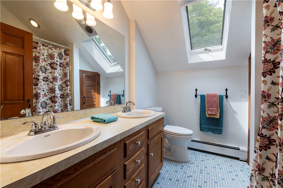 71 Phillips Lane Glocester, RI 02829 - Photo 22 of 48