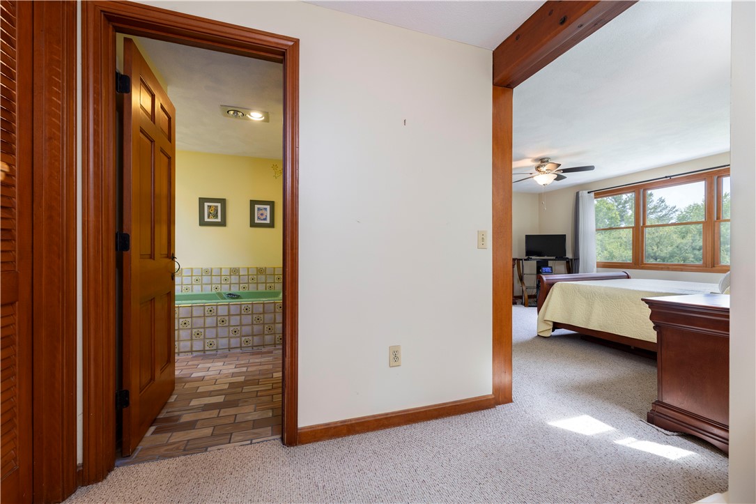 71 Phillips Lane Glocester, RI 02829 - Photo 23 of 48