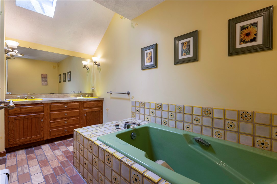 71 Phillips Lane Glocester, RI 02829 - Photo 27 of 48