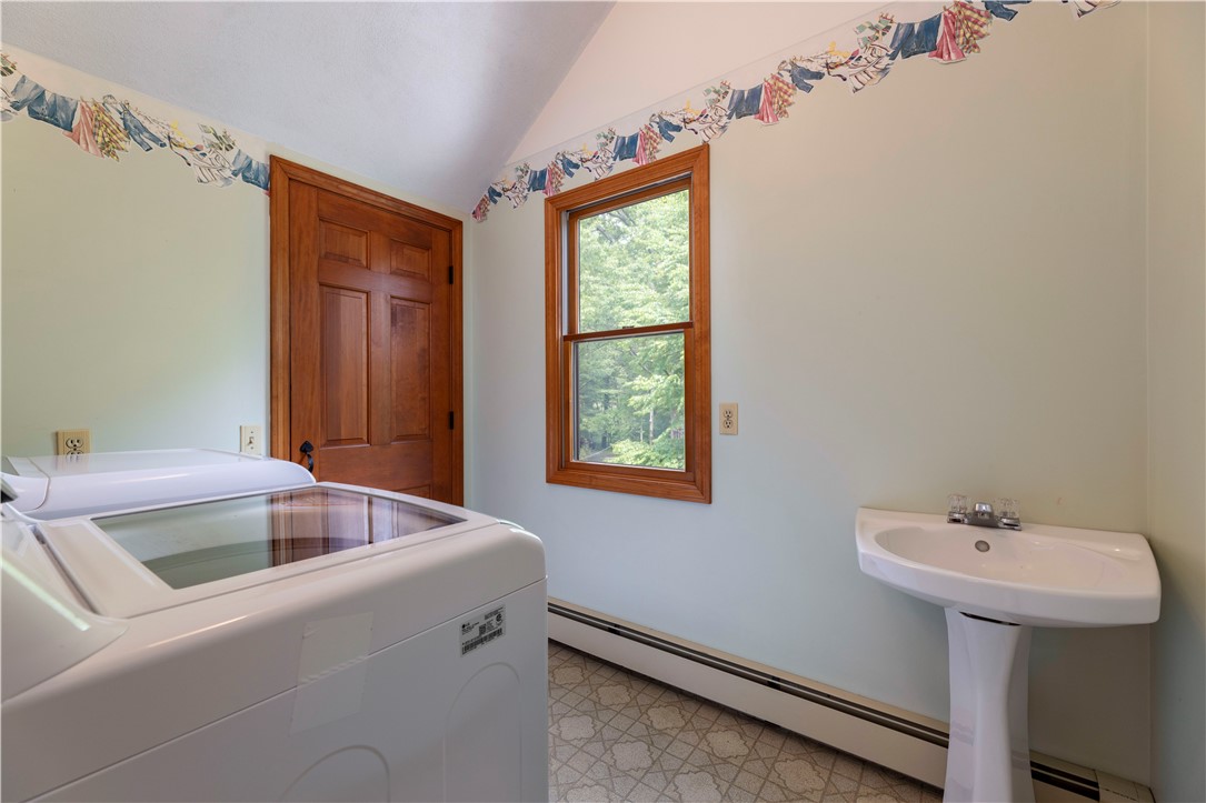 71 Phillips Lane Glocester, RI 02829 - Photo 35 of 48