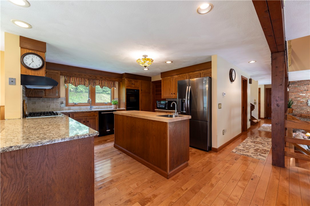 71 Phillips Lane Glocester, RI 02829 - Photo 7 of 48