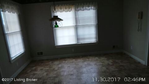 1128 Foxfire Road Bardstown, KY 40004 - Photo 3 of 15 20171130_144650_resized