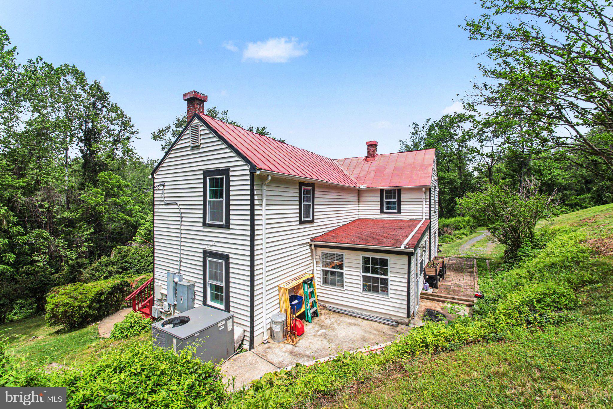 6287 Old Zion Road Warrenton, VA 20187 - Photo 25 of 69 Charming home nestled in nature's embrace.