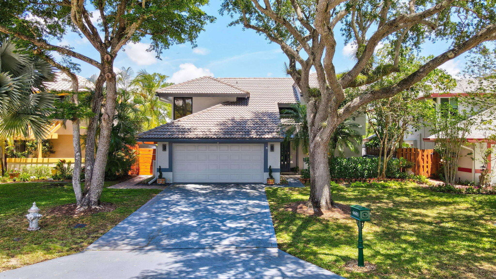 6601 Sweet Maple Lane Boca Raton, FL 33433 - Photo 4 of 59 Front Exterior