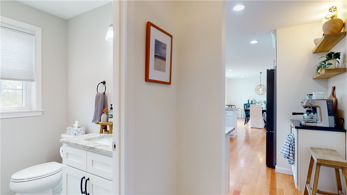 634 Natick Avenue Cranston, RI 02921 - Photo 20 of 30