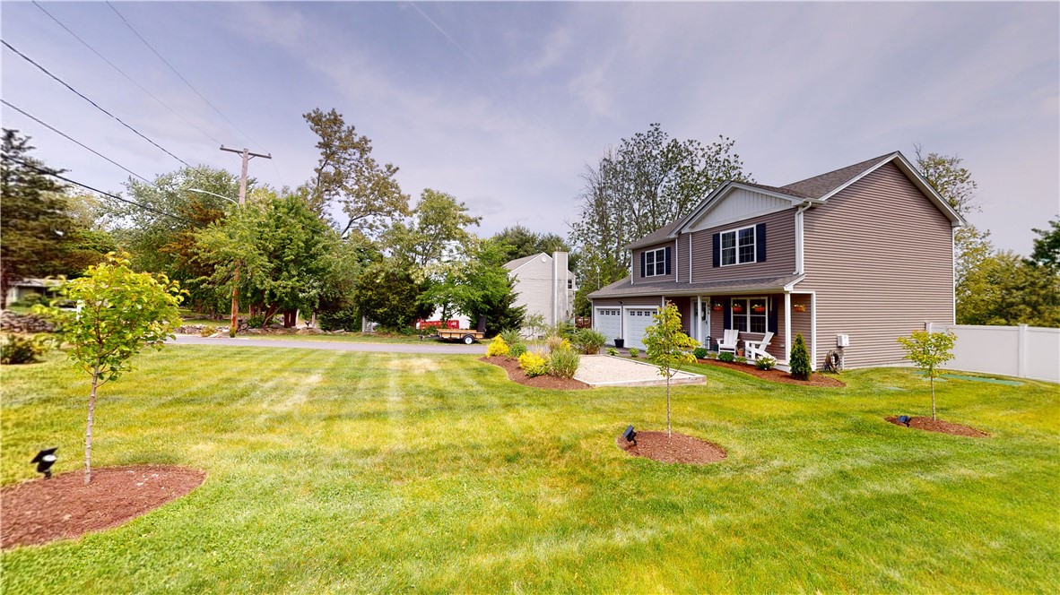 634 Natick Avenue Cranston, RI 02921 - Photo 3 of 30