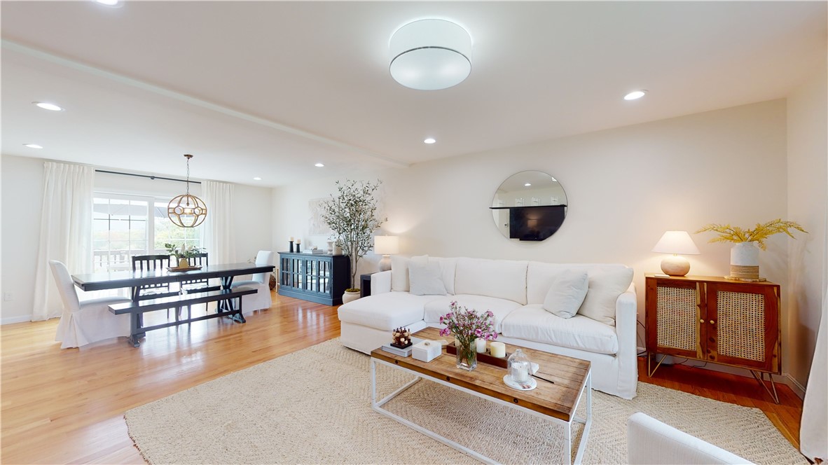634 Natick Avenue Cranston, RI 02921 - Photo 8 of 30