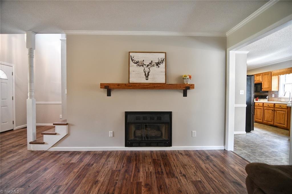 587 Lanier Road Lexington, NC 27295 - Photo 6 of 48 Adorable wooden mantle