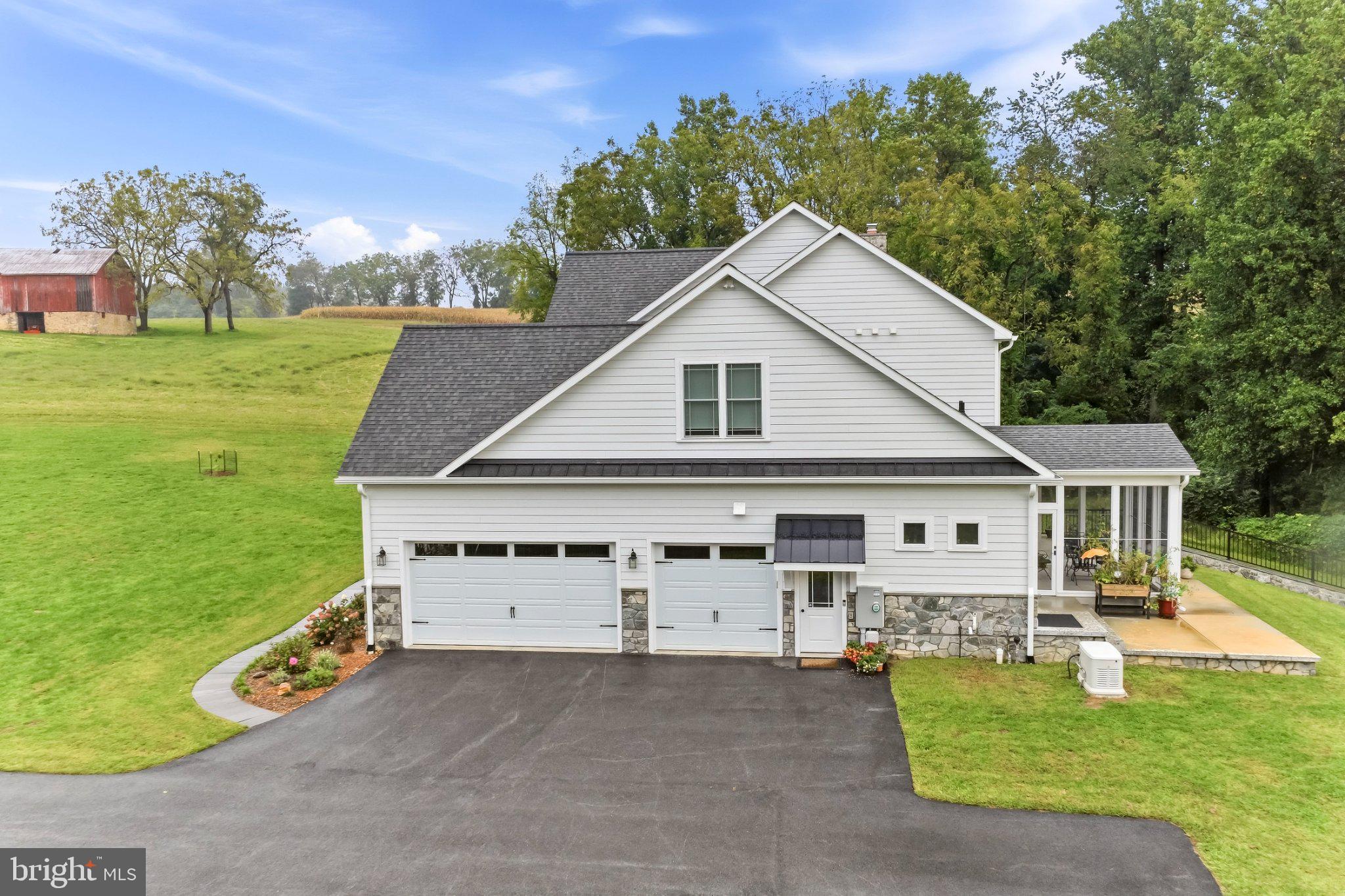 3 Car Garage
