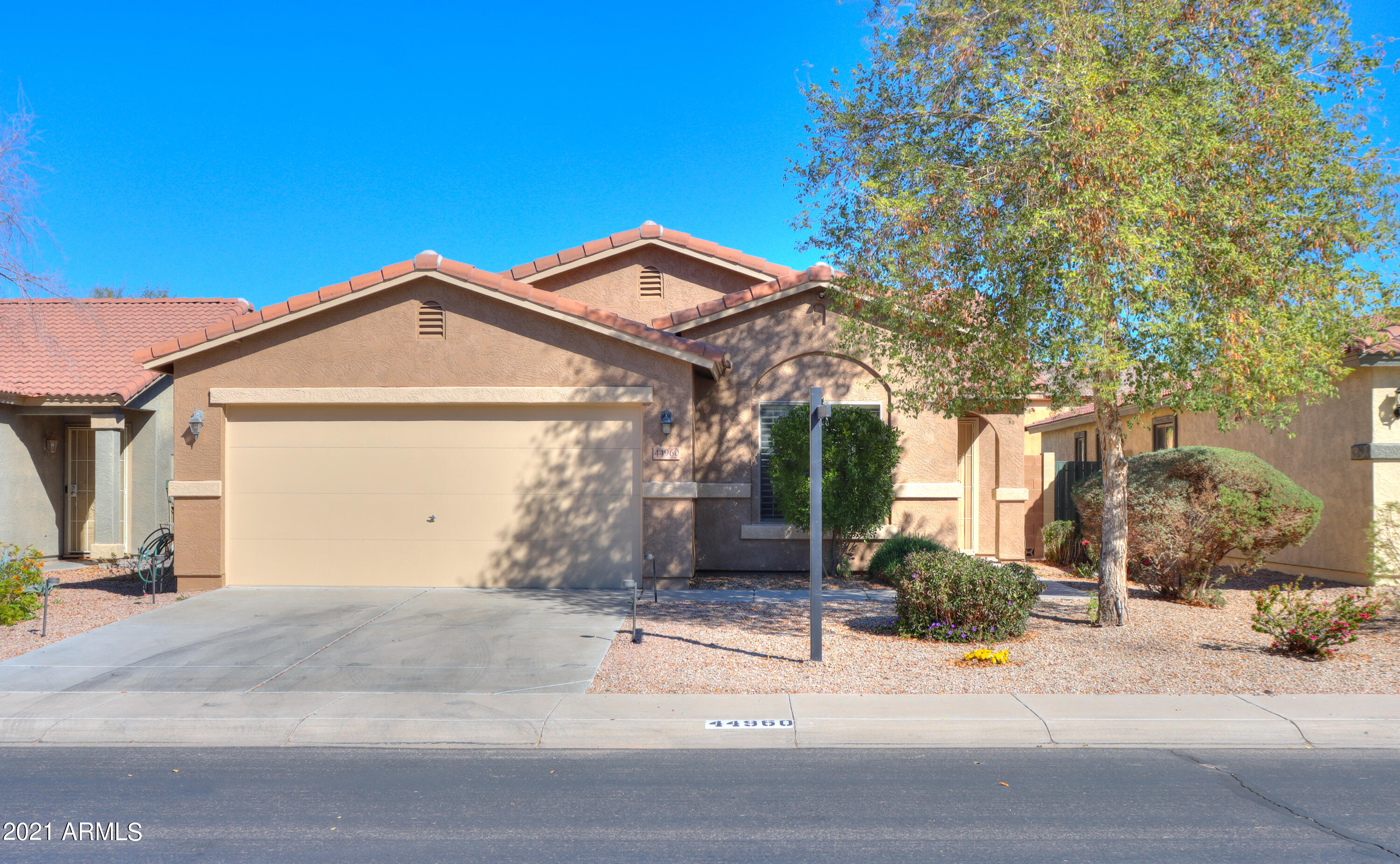 44960 Miramar Road Maricopa, AZ 85139 - Photo 1 of 32 01