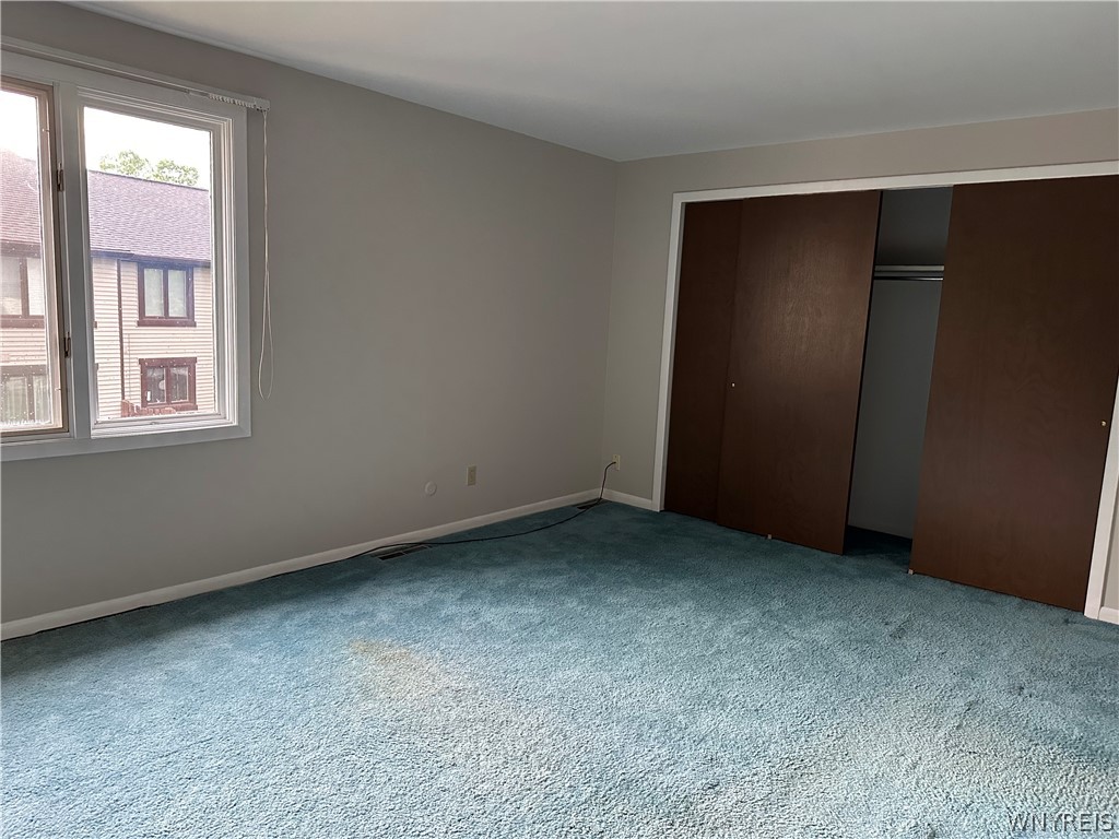 304 Charlesgate Circle Amherst, NY 14051 - Photo 13 of 26 Bed rm 1