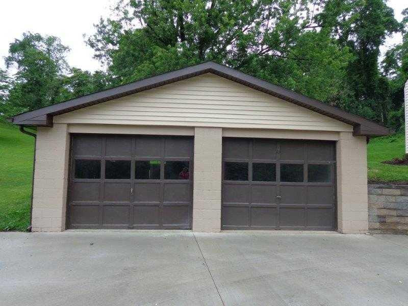 230 Finley Road Plum, PA 15239 - Photo 24 of 25 Parking Lot/Garage.