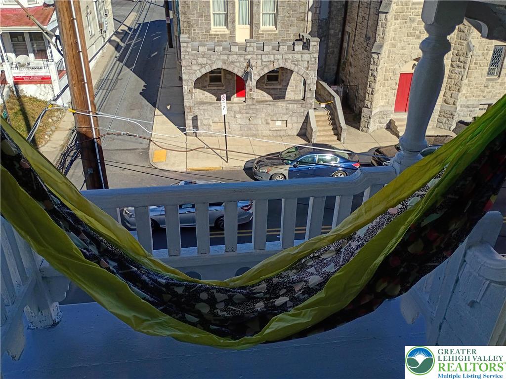 24 North 13th Street Allentown, PA 18102 - Photo 26 of 38 3rd Floor Balcony Hammock