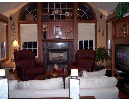 258 Olympic Road Somerset, MA 02726 - Photo 3 of 21 Gallery Image 3
