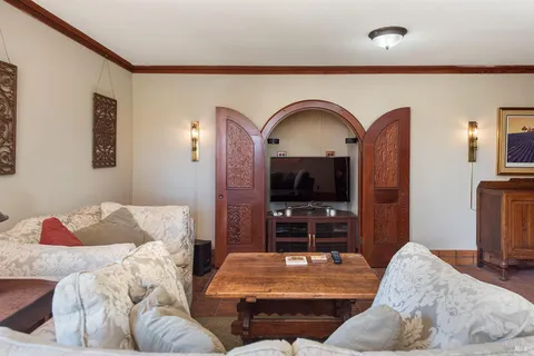 $1,100,000 | 4461 Lake County Highway, Calistoga, CA 94515