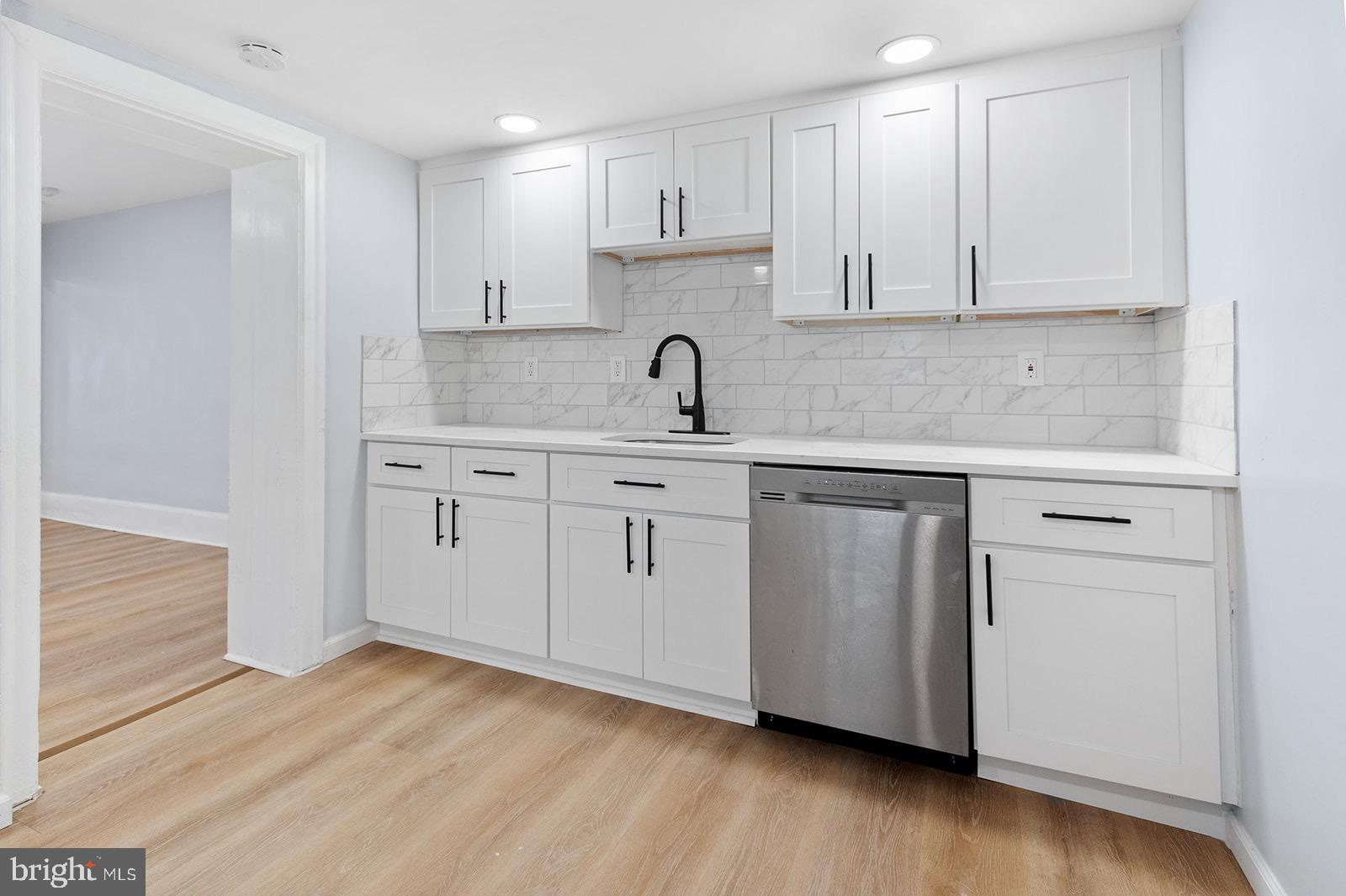 158 West Ridge Road Marcus Hook, PA 19061 - Photo 5 of 23
