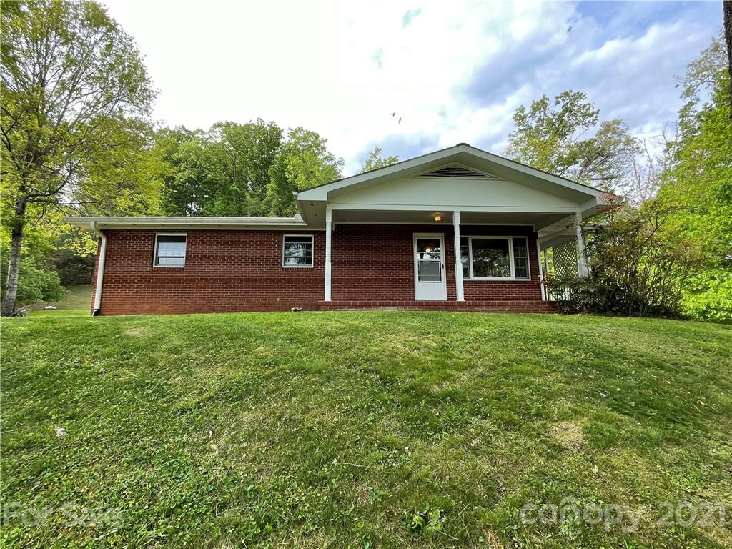 556 Jordan Road Bryson City, NC 28713 - Photo 3 of 24 Gallery Image 3