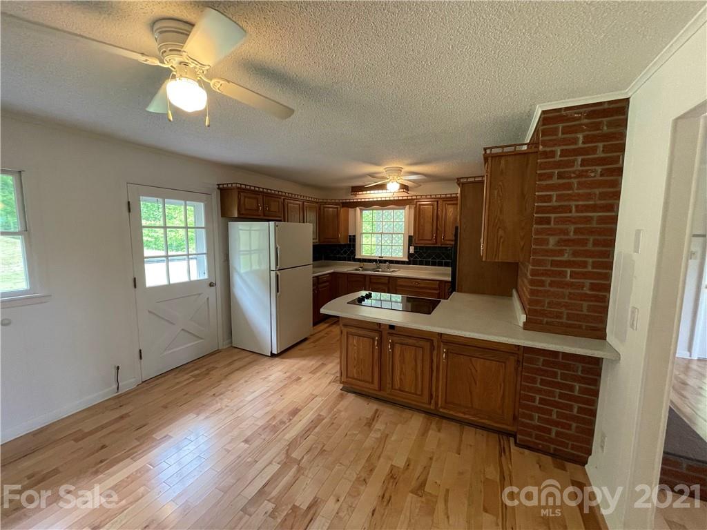556 Jordan Road Bryson City, NC 28713 - Photo 10 of 24 Gallery Image 10