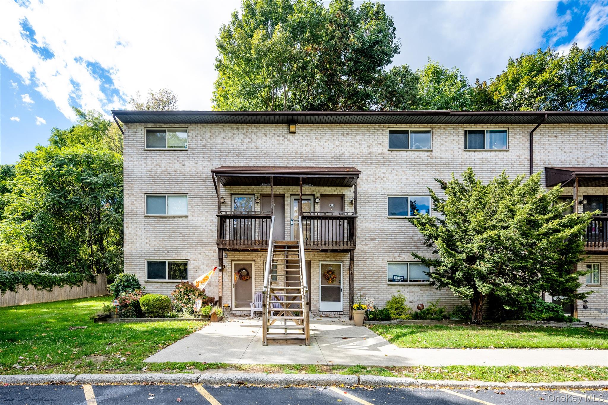 26 Cooper Road, Unit 915 Poughkeepsie, NY 12603 - Photo 1 of 23 Gallery Image 1