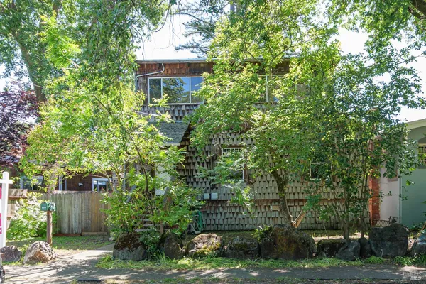 $1,695,000 | 1608 San Anselmo Avenue, San Anselmo, CA 94960