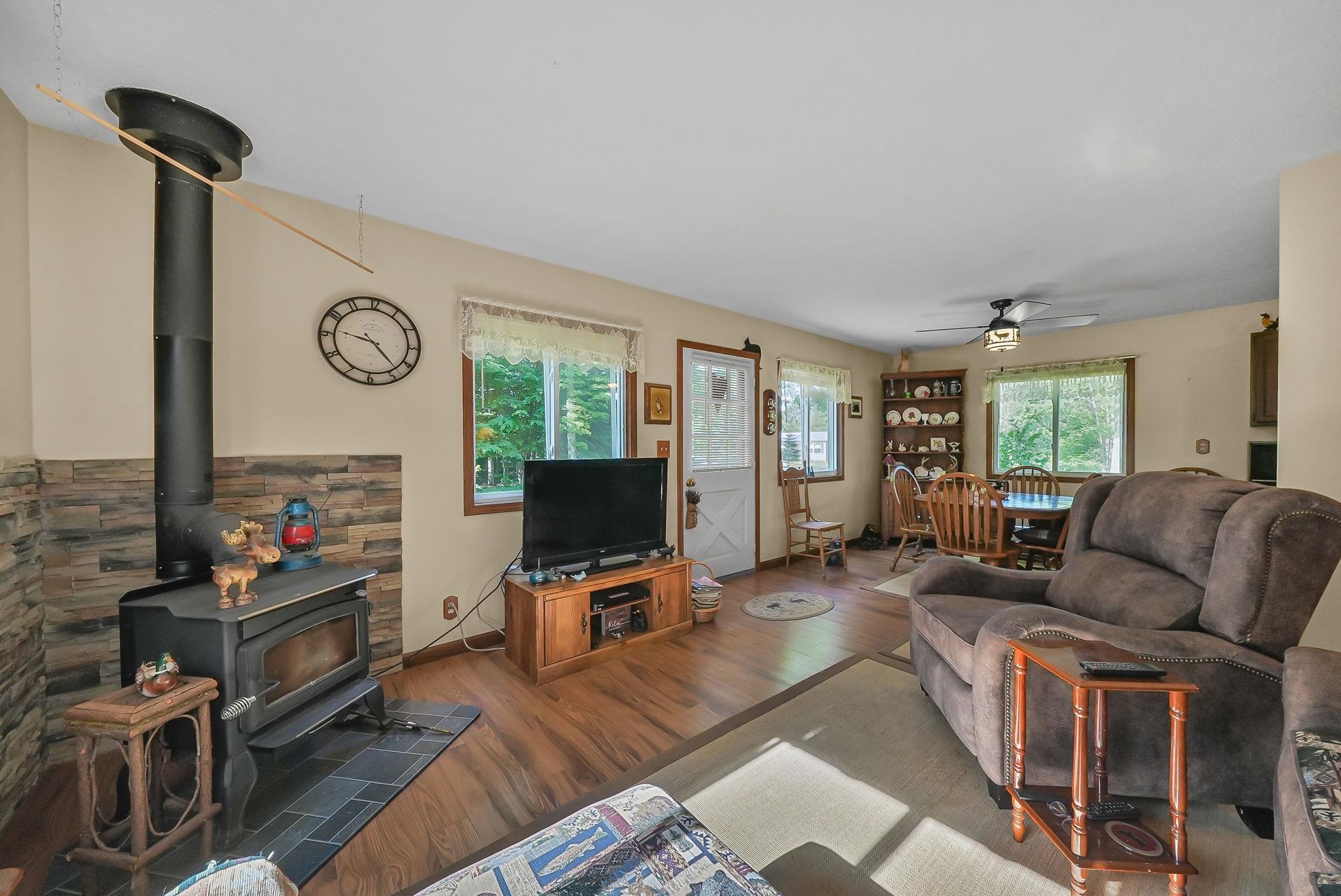 5135 Kast Road Benzonia, MI 49616 - Photo 12 of 45 1947767-ee74d47e-7498-4041-ae0c-d348d4d250d8.JPG