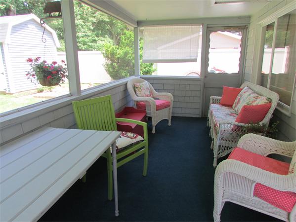 48 Michael Road Raynham, MA 02767 - Photo 17 of 24 Gallery Image 17